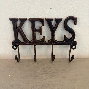 VTG Rustic Iron KEYS Decorative Four Hook Keys Holder
